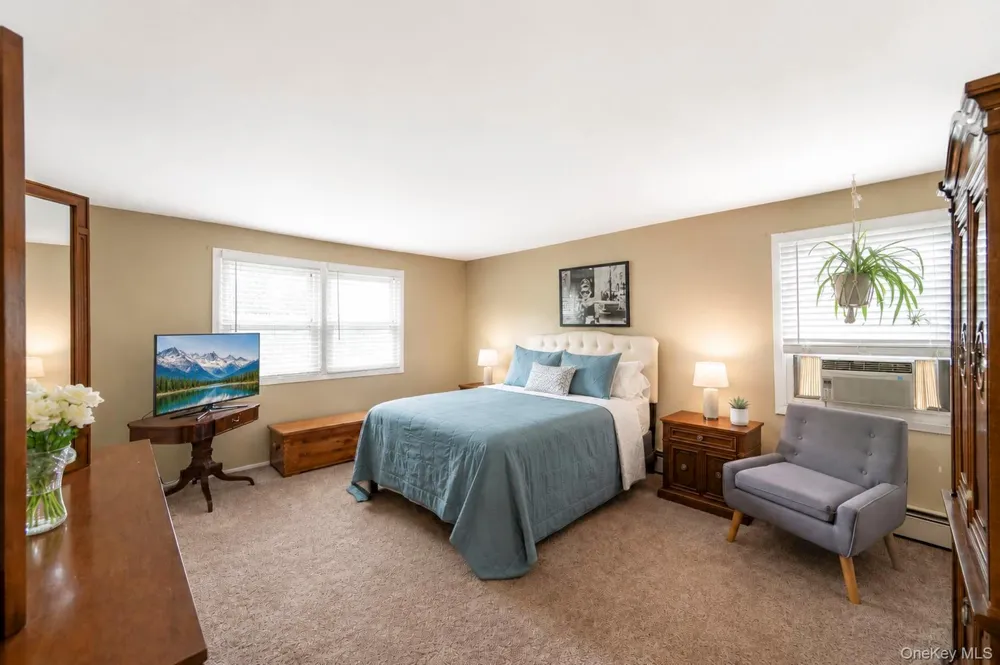 4 Beaverdale Lane Stony Brook, NY 11790