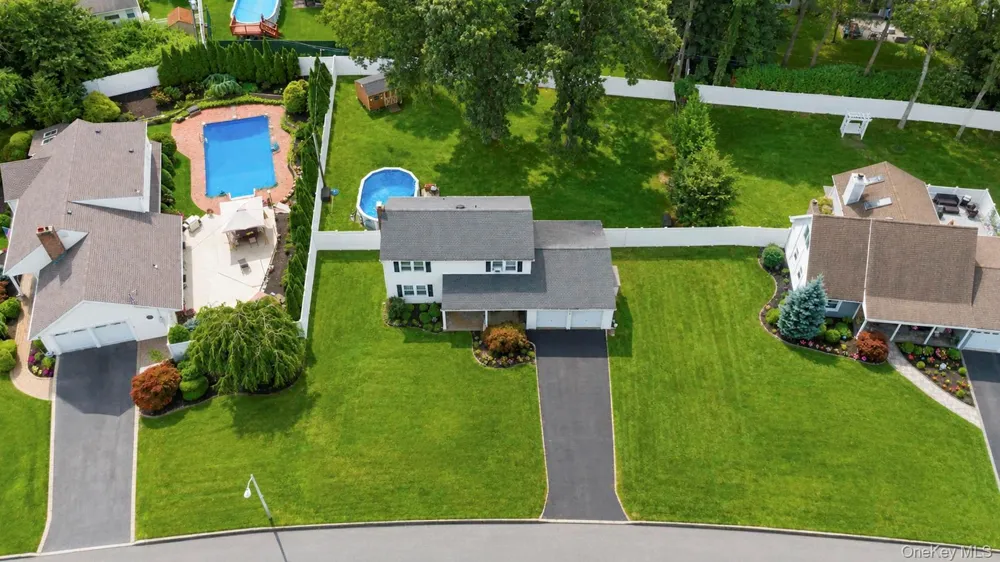 4 Beaverdale Lane Stony Brook, NY 11790