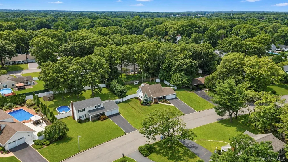4 Beaverdale Lane Stony Brook, NY 11790