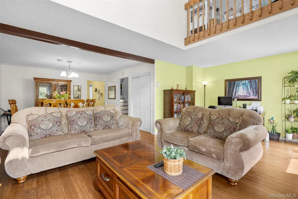59 Chester Lane Nanuet, NY 10954