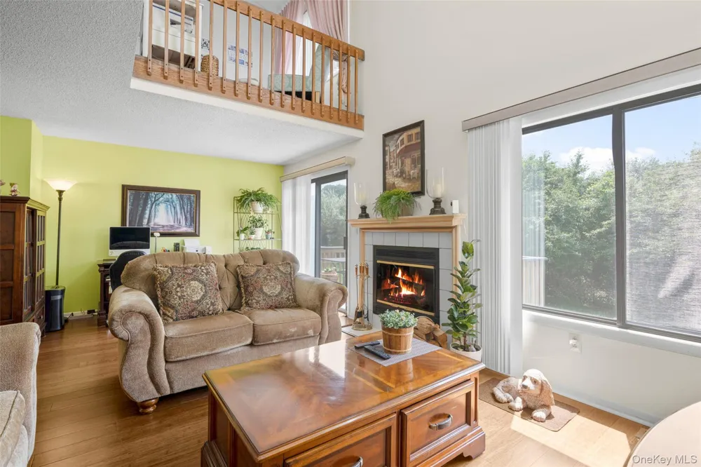 59 Chester Lane Nanuet, NY 10954