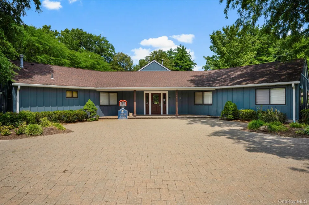 59 Chester Lane Nanuet, NY 10954