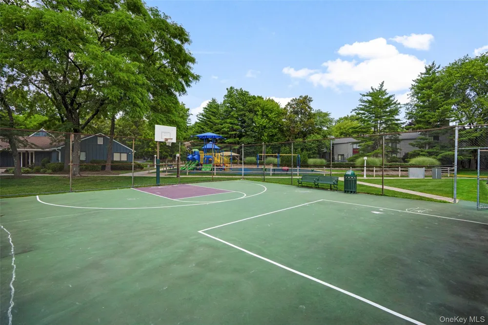 59 Chester Lane Nanuet, NY 10954