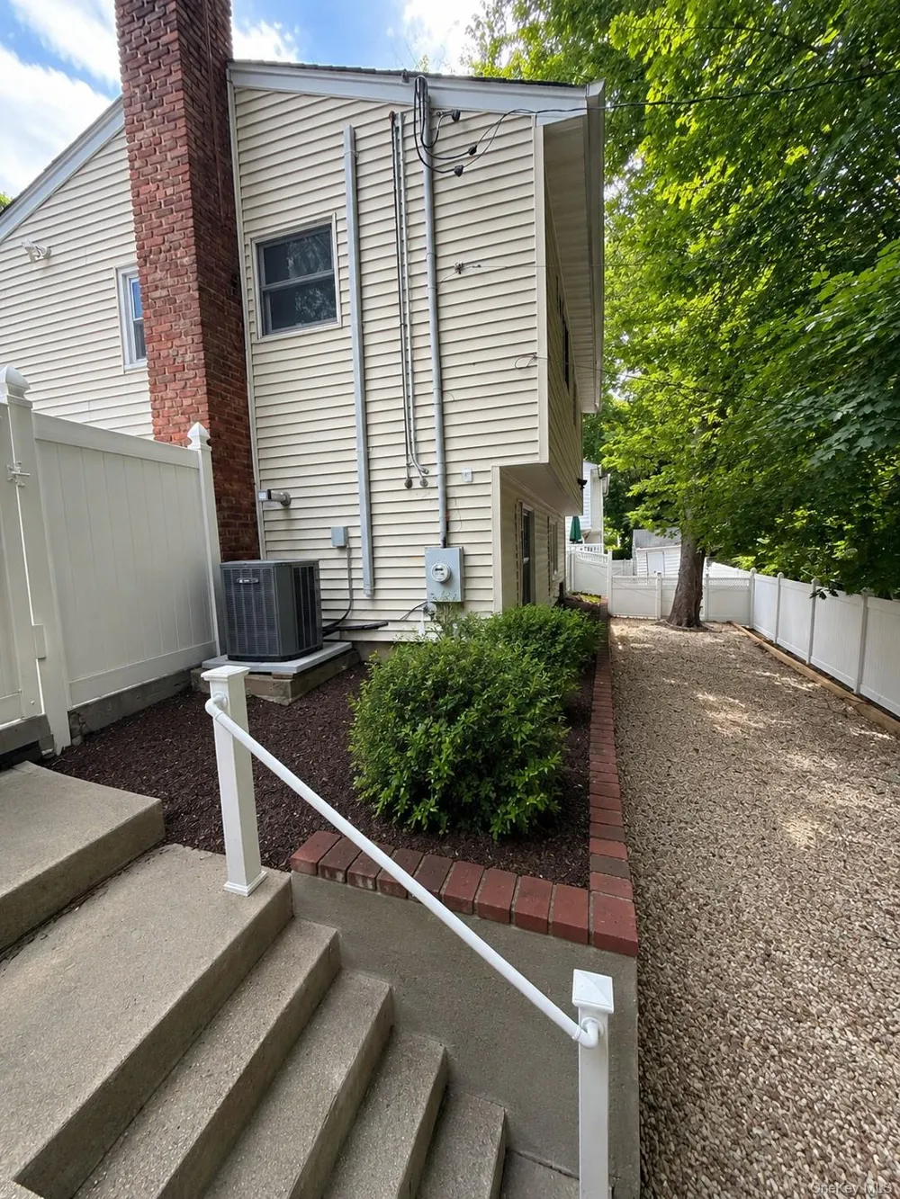 5 SECOND ROAD Great Neck, NY 11021