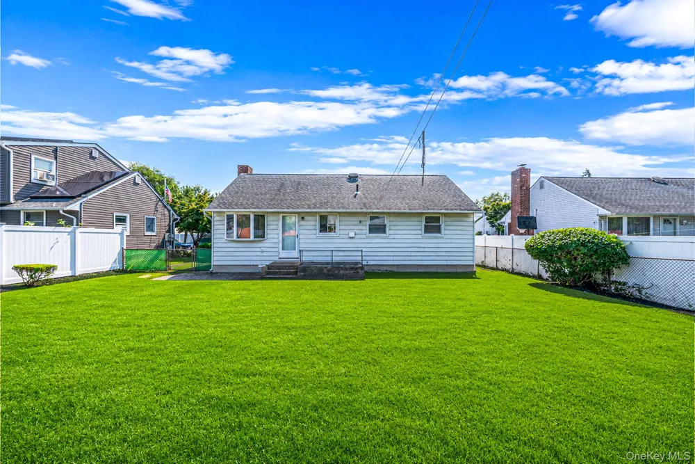 177 10th Street Bethpage, NY 11714