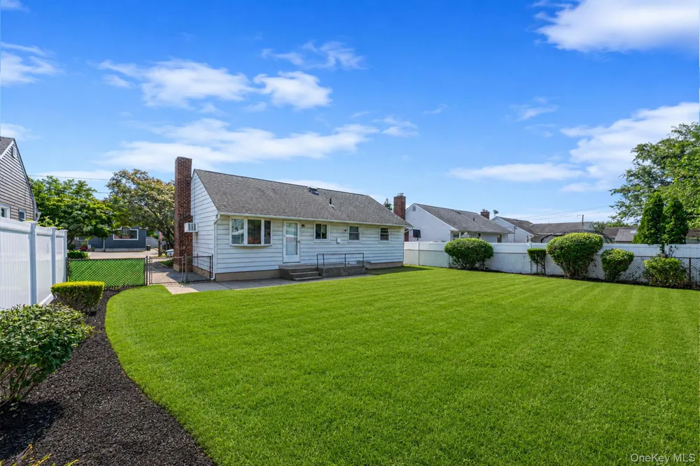 177 10th Street Bethpage, NY 11714