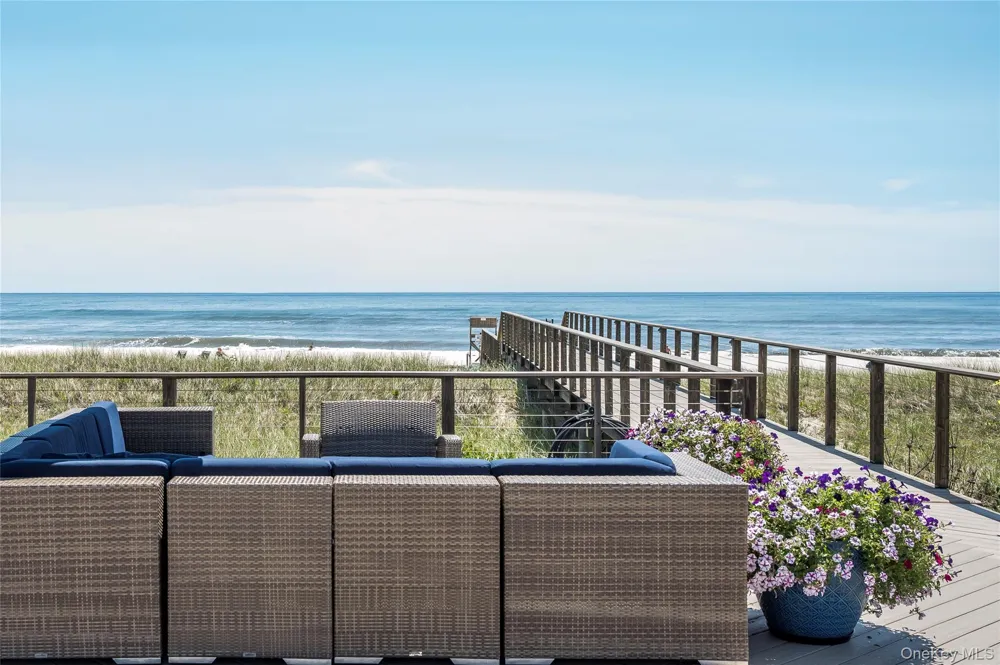 585 Dune #A18 Westhampton, NY 11977
