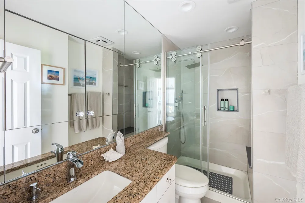 585 Dune #A18 Westhampton, NY 11977