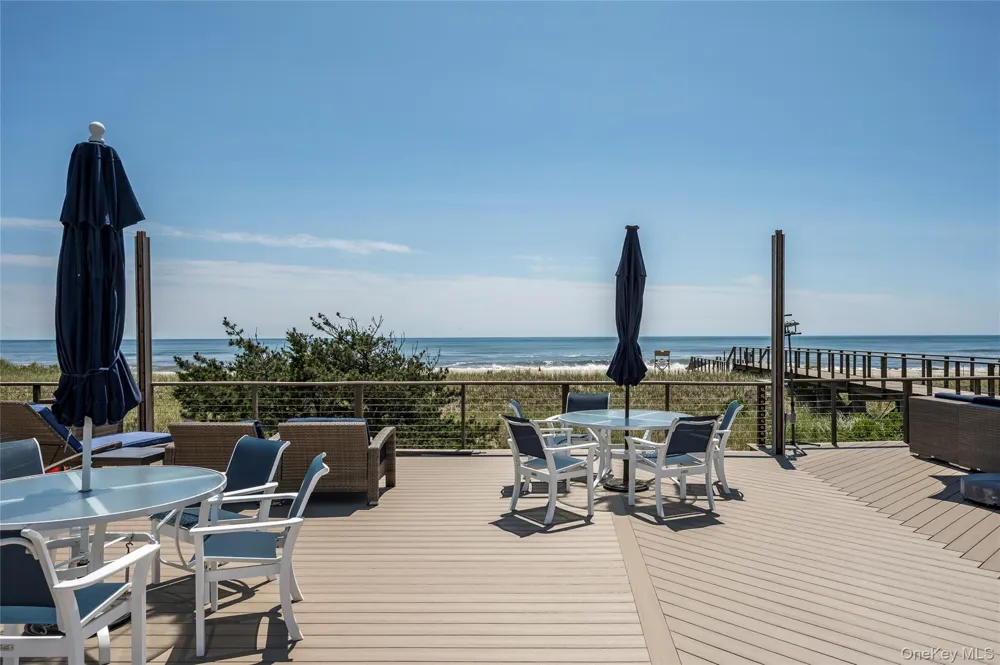 585 Dune #A18 Westhampton, NY 11977