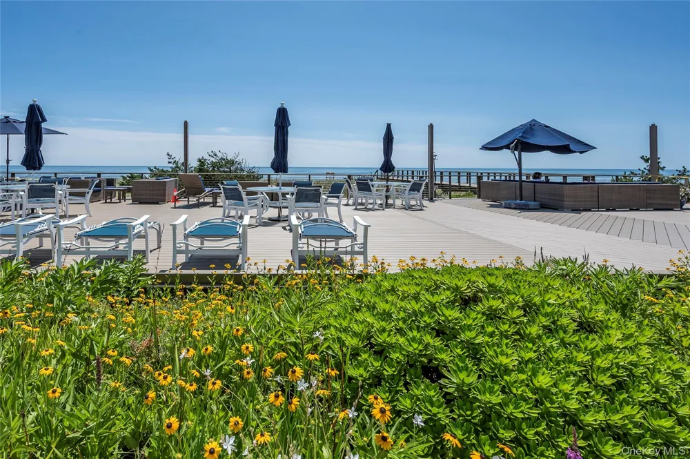 585 Dune #A18 Westhampton, NY 11977