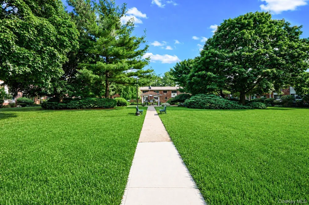 2449F Union Boulevard #9B Islip, NY 11751