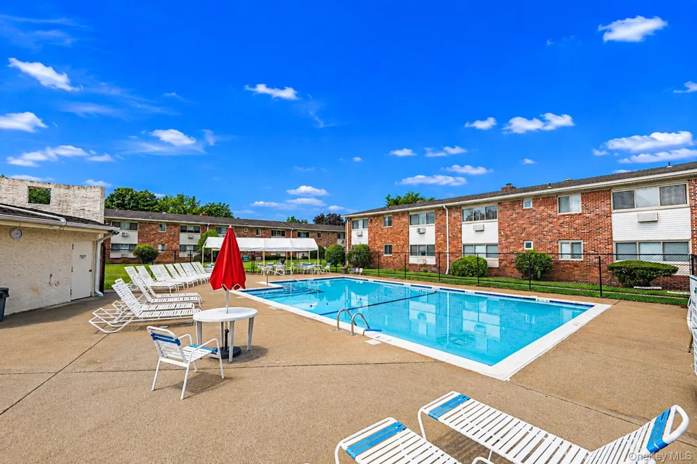 2449F Union Boulevard #9B Islip, NY 11751
