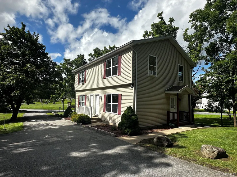 35 Bridge Street #B Florida, NY 10921