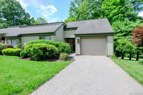 456 Heritage Hills #B