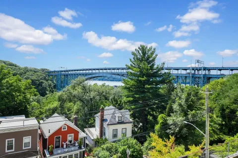 2287 Johnson Avenue #4F