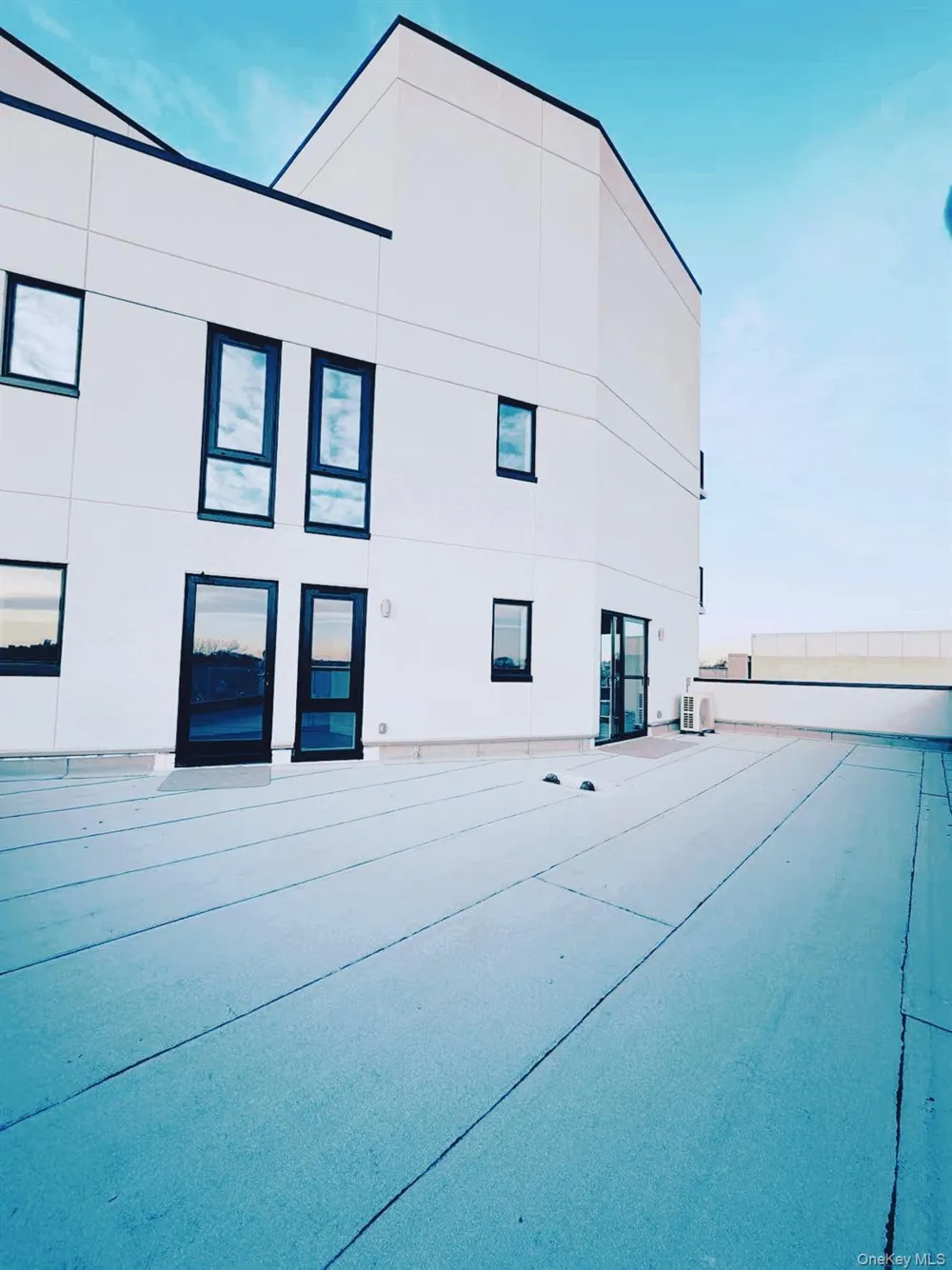 150-02 Northern Boulevard #5B Flushing, NY 11354