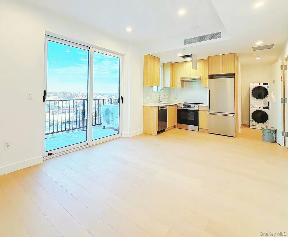 150-02 Northern Boulevard #5B Flushing, NY 11354