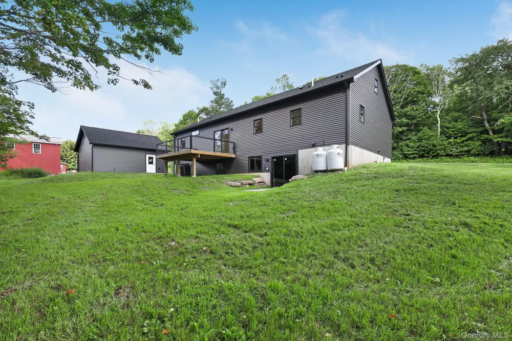 375 Breezy Hill Road Parksville, NY 12768