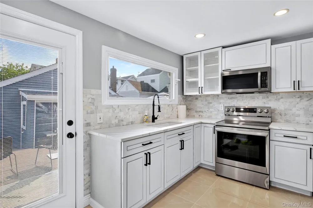 16 Dewey Street E East Rockaway, NY 11518