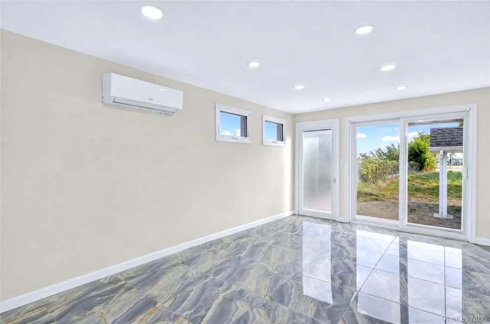 16 Dewey Street E East Rockaway, NY 11518
