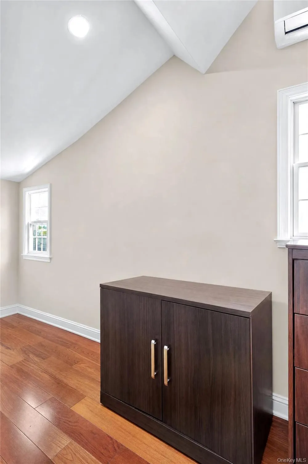 16 Dewey Street E East Rockaway, NY 11518