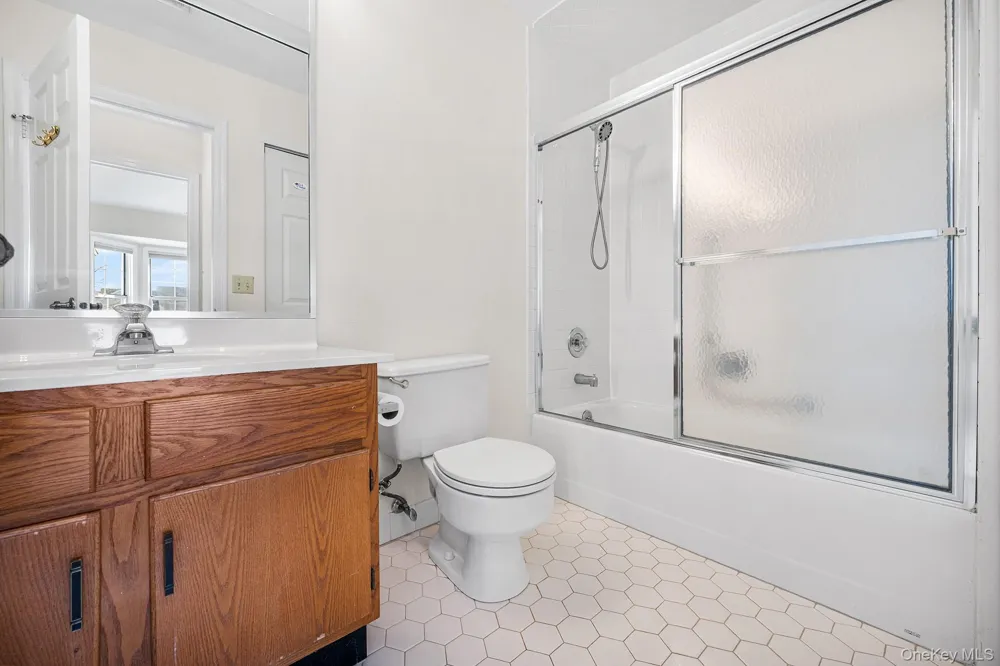 11D Rothwell Drive Call Listing Agent, NJ 08831