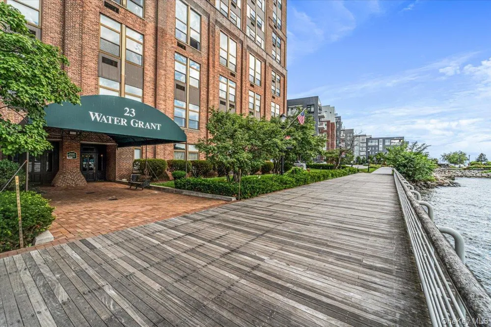 23 Water Grant Street #8I Yonkers, NY 10701