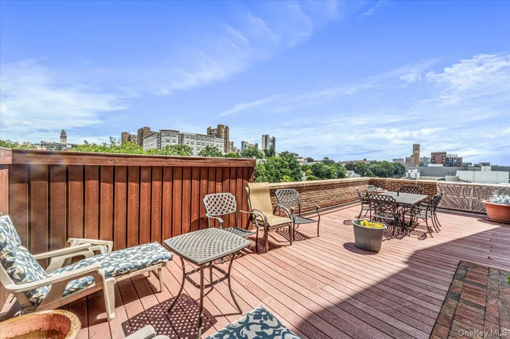 23 Water Grant Street #8I Yonkers, NY 10701