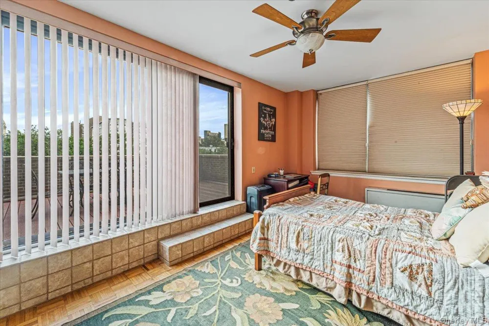 23 Water Grant Street #8I Yonkers, NY 10701