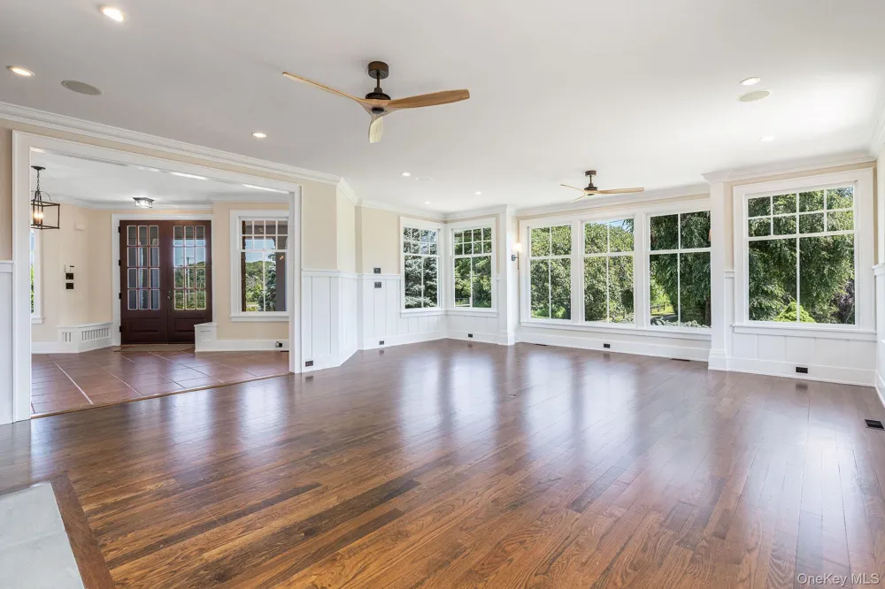 118 Peconic Bay Boulevard Aquebogue, NY 11931