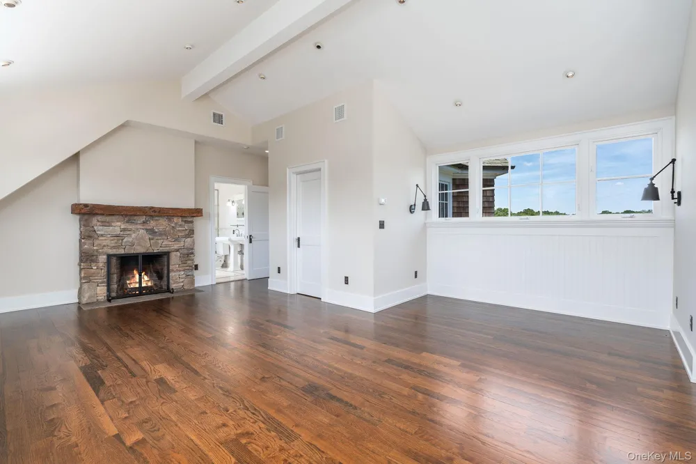 118 Peconic Bay Boulevard Aquebogue, NY 11931