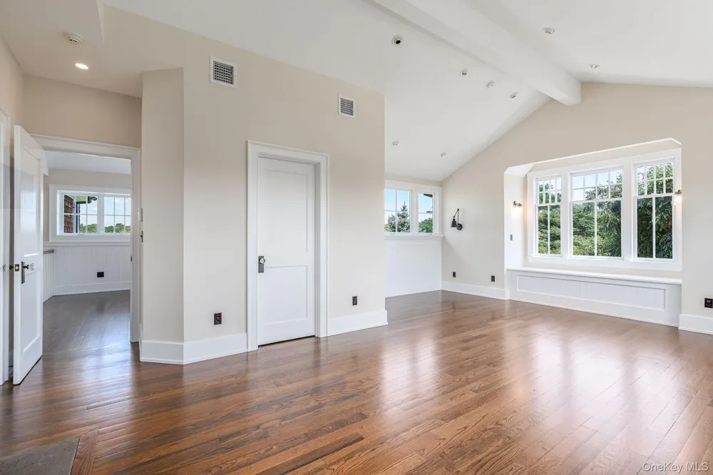 118 Peconic Bay Boulevard Aquebogue, NY 11931