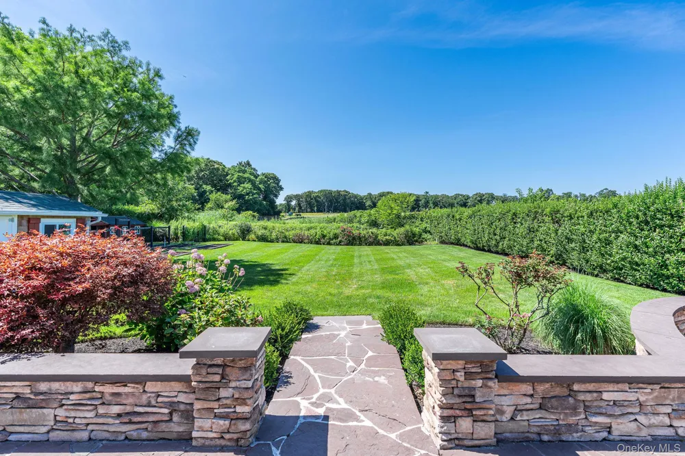 118 Peconic Bay Boulevard Aquebogue, NY 11931