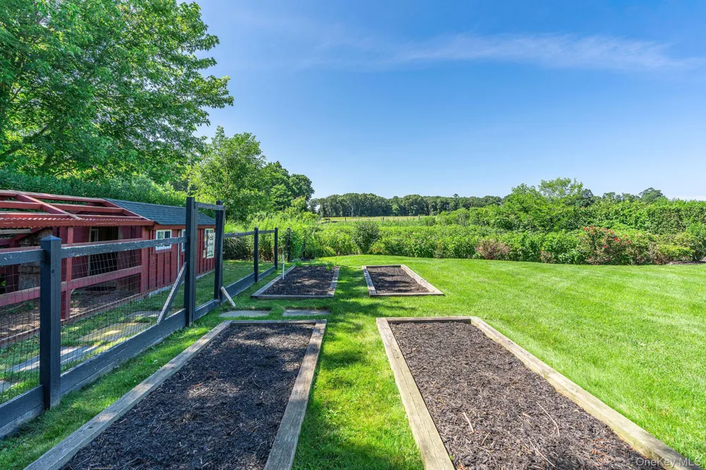 118 Peconic Bay Boulevard Aquebogue, NY 11931
