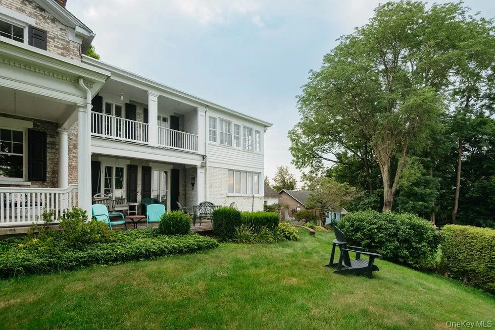 59 Hill Street Saugerties, NY 12477