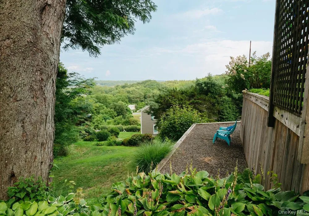 59 Hill Street Saugerties, NY 12477