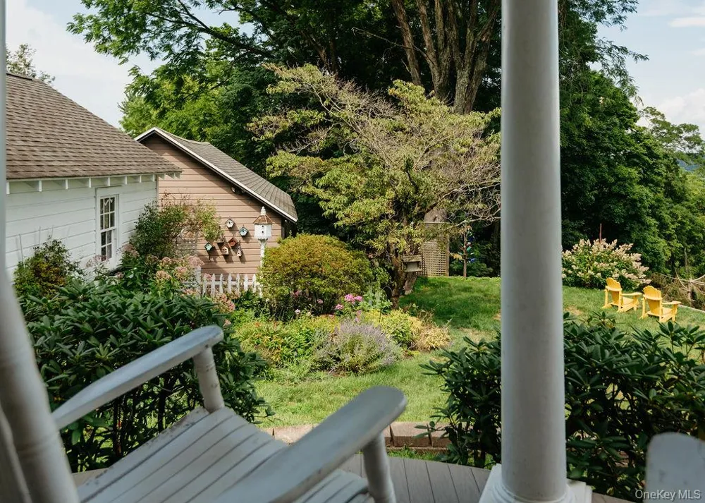 59 Hill Street Saugerties, NY 12477