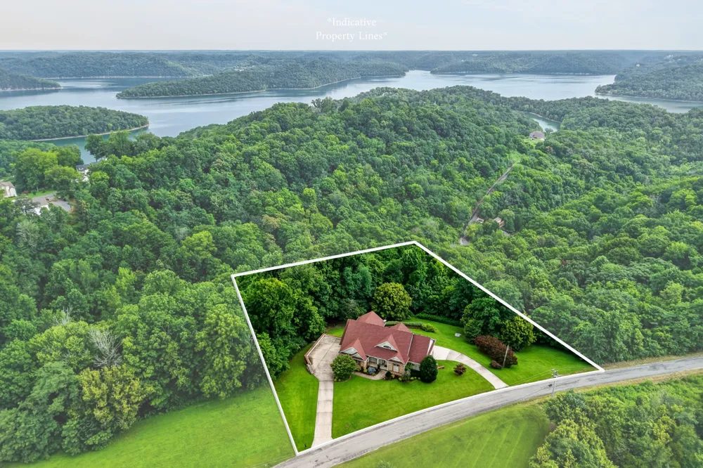 4635 Coconut Ridge Rd Smithville, TN 37166