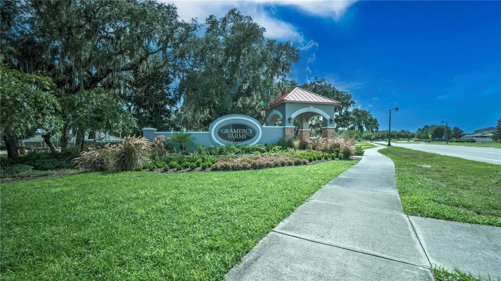 2933 FIELDWOOD CIRCLE St Cloud, FL 34772