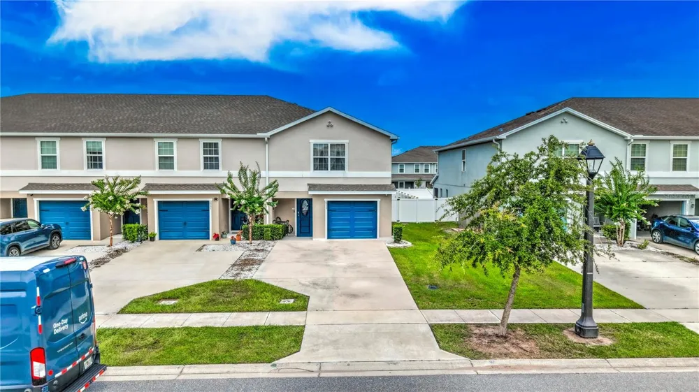 2933 FIELDWOOD CIRCLE St Cloud, FL 34772