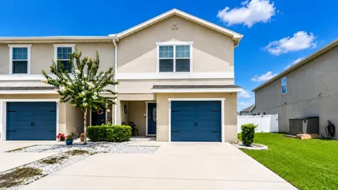 2933 FIELDWOOD CIRCLE