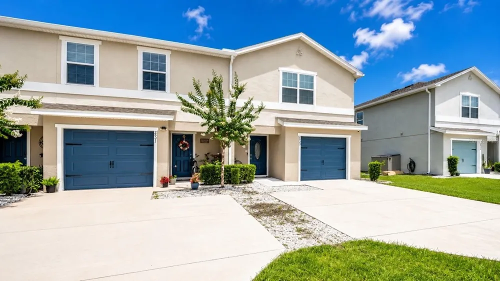 2933 FIELDWOOD CIRCLE St Cloud, FL 34772