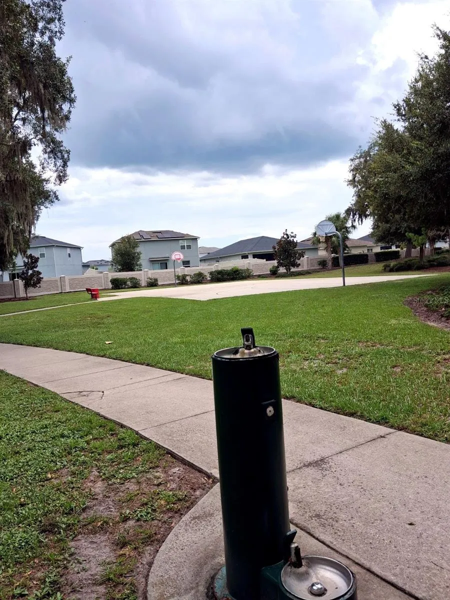 2933 FIELDWOOD CIRCLE St Cloud, FL 34772