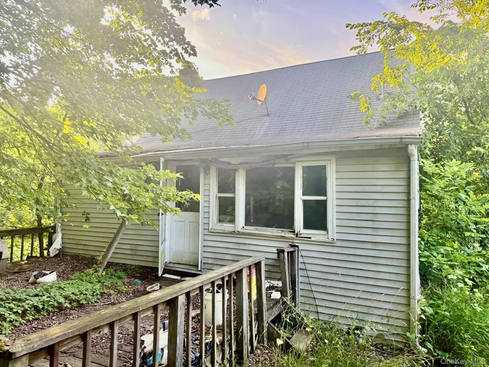 933 South Street Highland, NY 12528