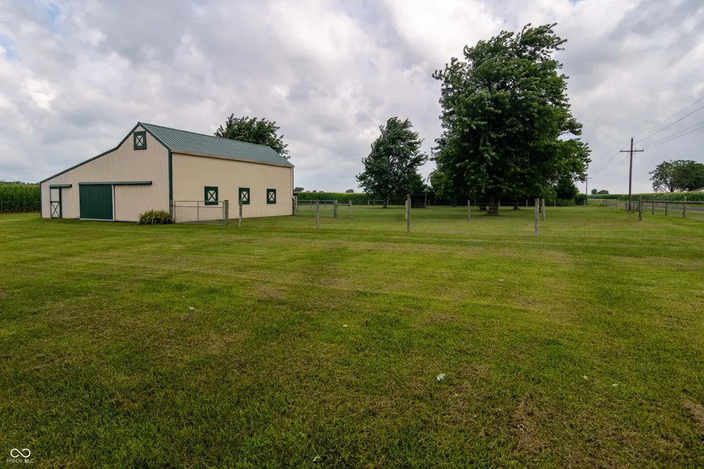 7670 200 East Lebanon, IN 46052