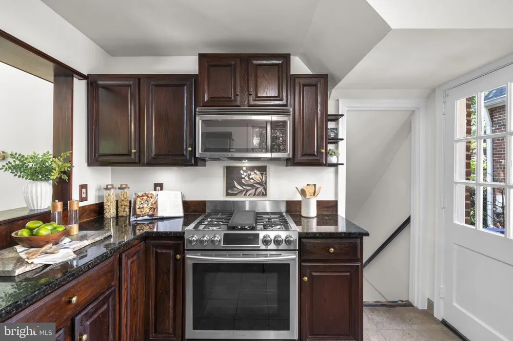 505 THAYER AVENUE Silver Spring, MD 20910