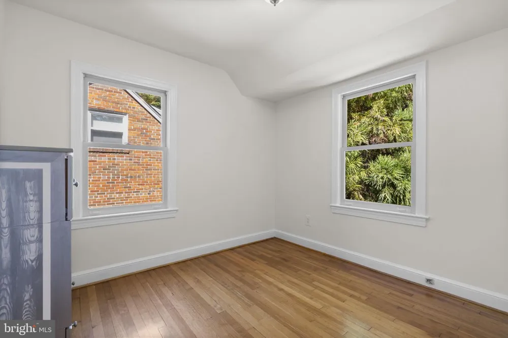 505 THAYER AVENUE Silver Spring, MD 20910