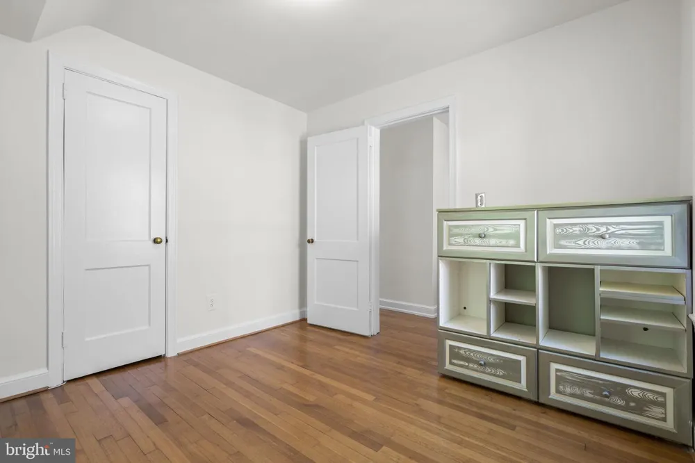 505 THAYER AVENUE Silver Spring, MD 20910