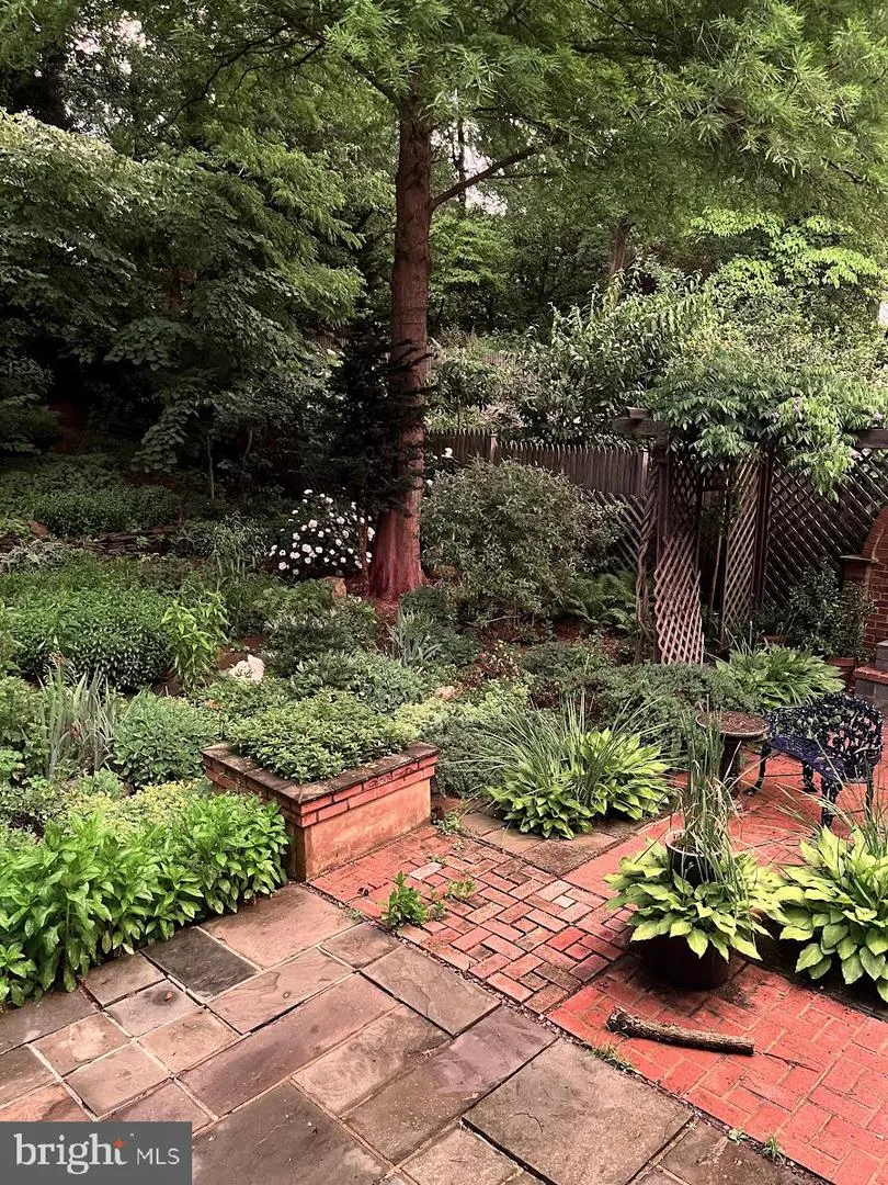 505 THAYER AVENUE Silver Spring, MD 20910