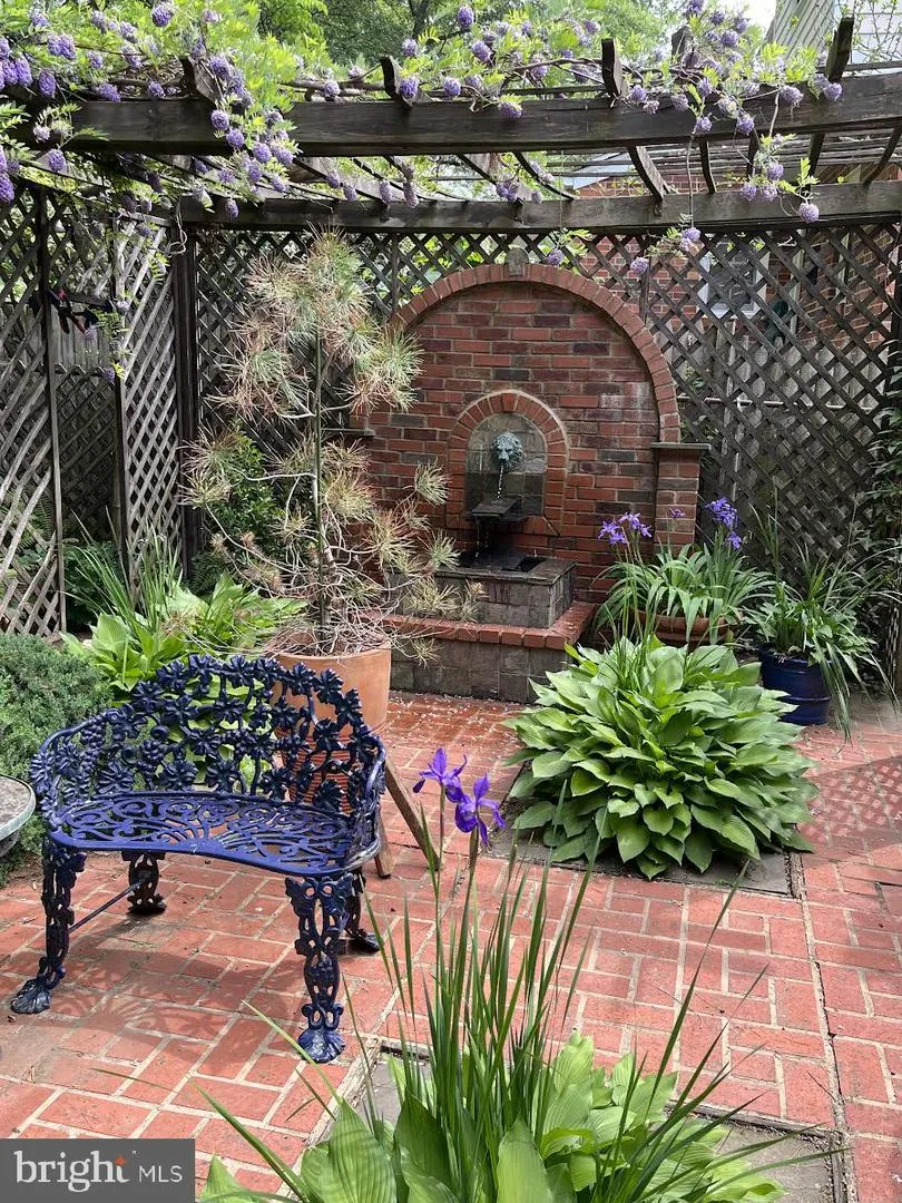 505 THAYER AVENUE Silver Spring, MD 20910